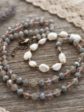 🔥 Elegant Multicolor Beaded Necklace